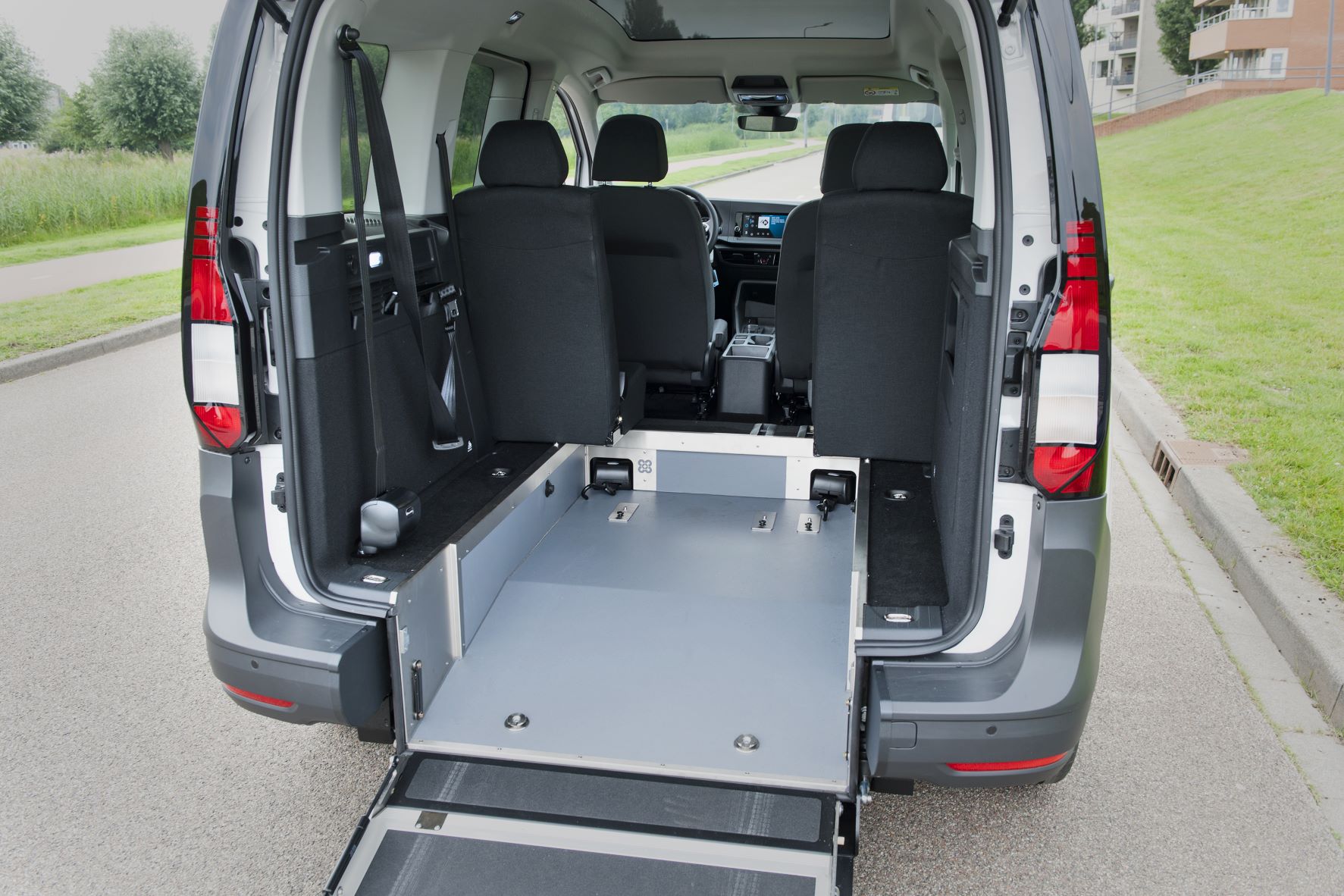 Ford Tourneo Connect disability car | WAV-kit