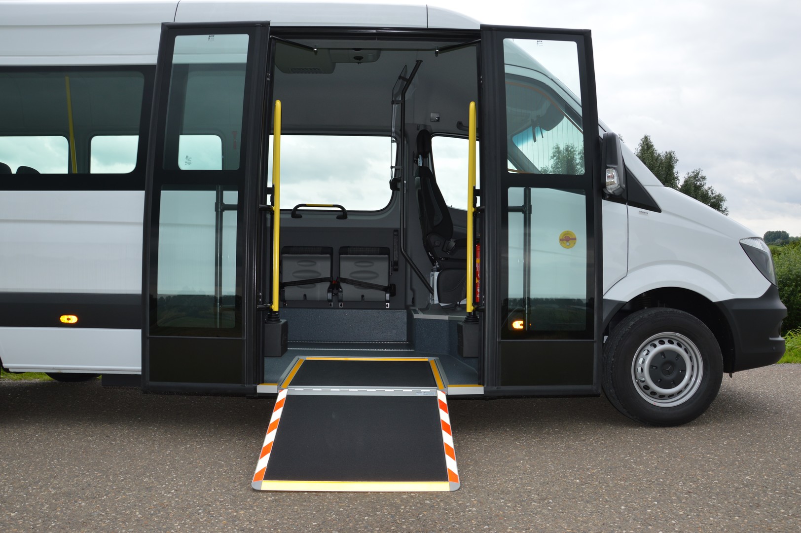 Which Wheelchair Accessible Vehicles Are Right For You?